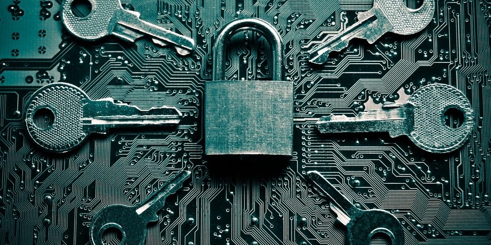 Shadow-Brokers-Hacking-Group-Claim-to-Have-NSA-Hacking-Tools-for-Sale Padlock with keys